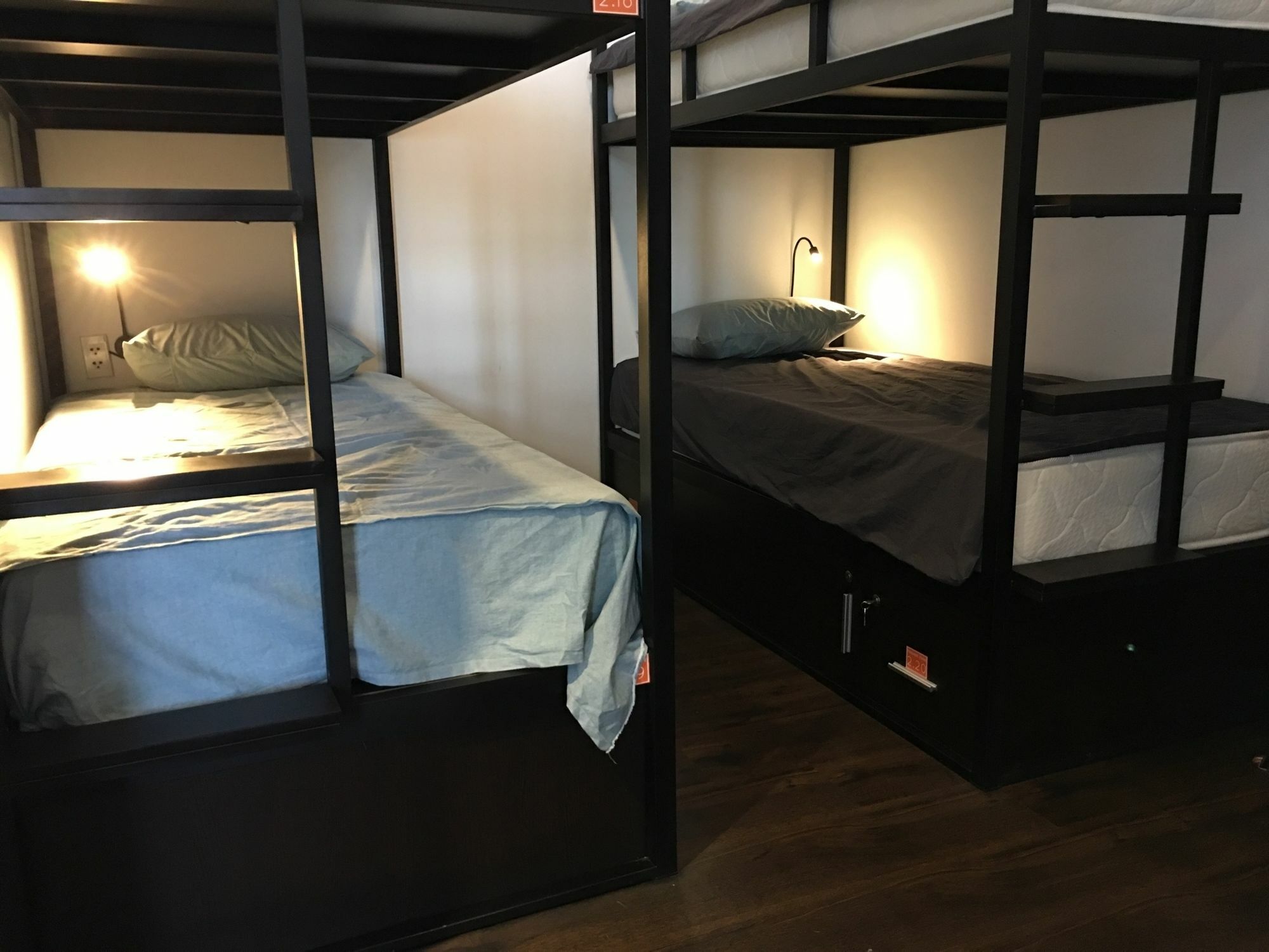 Penthouse Hostel & Spa Хошимин Экстерьер фото